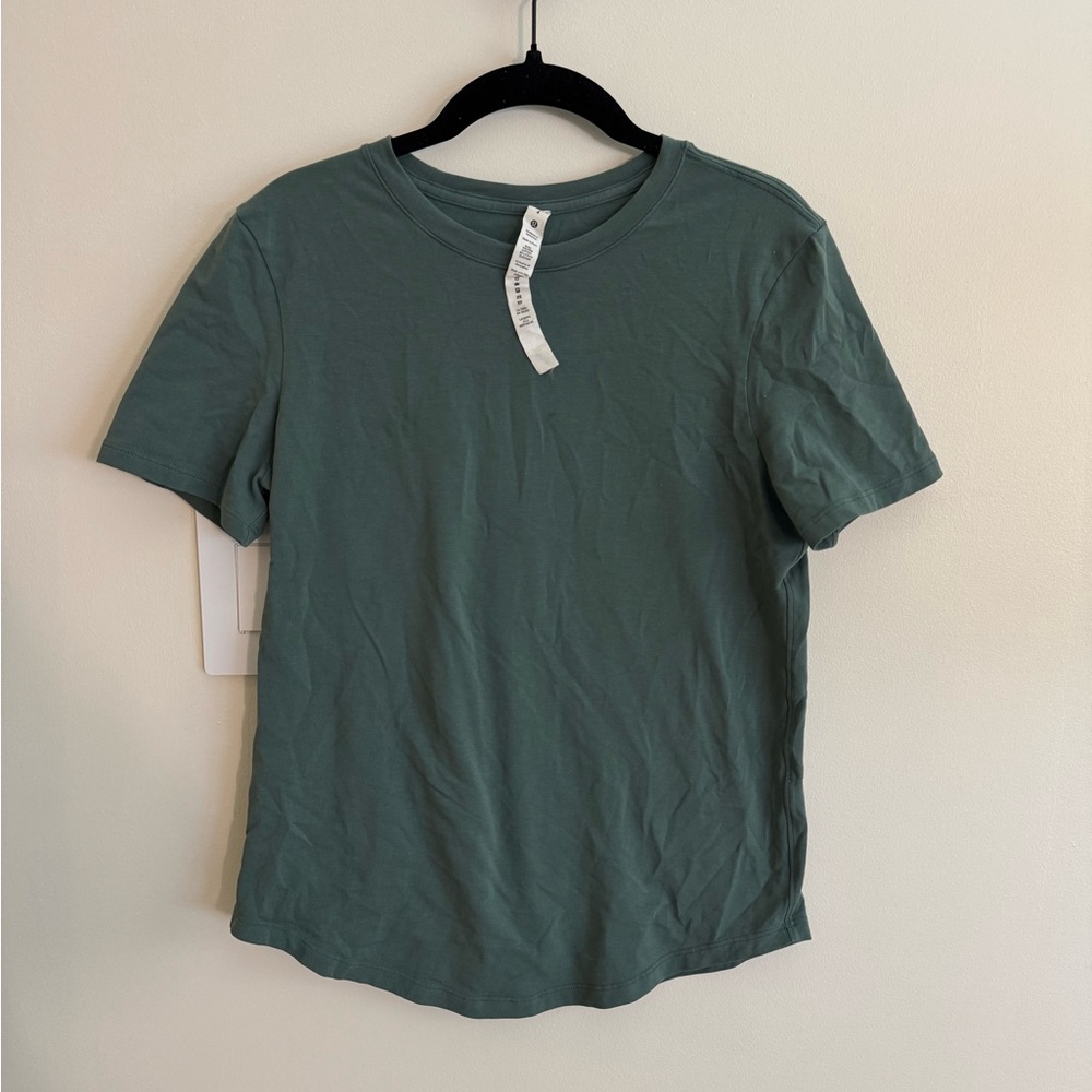 Lululemon shirt
